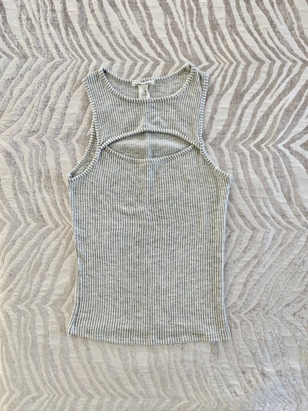 Caution to the Wind Sleeveless Ribbed Tank Top with Keyhole Cutout Size Medium